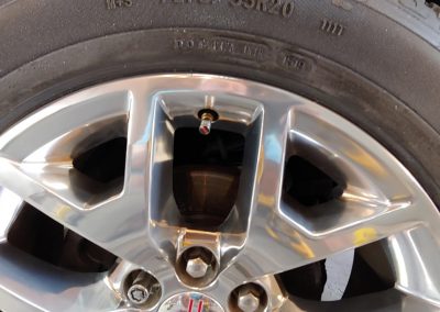 DENT STATION PLUS - polished alloy wheel repaired after